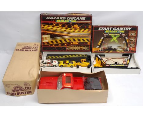 Scalextric pair to include (1) Hazard Chicane; (2) Start Gantry, both sets appear to be generally Good, with Fair boxes, also