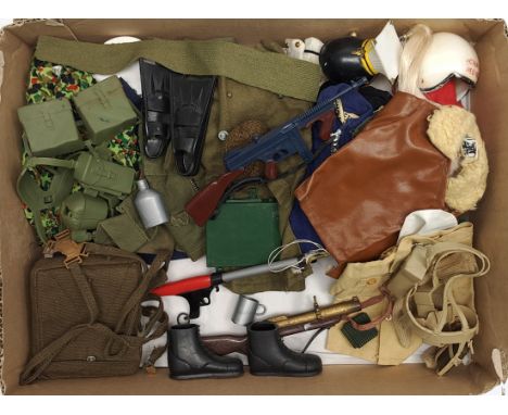 Palitoy Action Man vintage loose clothing/accessories to include guns, various part outfits, helmets/hats plus others - see p