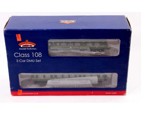 A Bachmann No. 32-913 Class 108 3-car DMU, finished in BR green with speed whiskers, housed in the original box