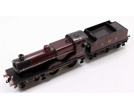 Bassett-Lowke Compound 4-4-0 clockwork loco &amp; tender LMS 1082. Slight distortion to cab roof and one side of cab, light c