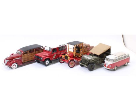 A collection of Sunstar Universal Hobbies and Franklin Mint mainly 1/24 scale diecast vehicles to include a 1962 Volkswagen M