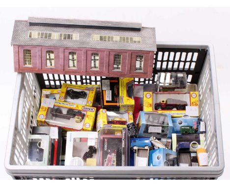 A collection of various H0/00 gauge mixed vehicles and roadside accessories, to include a Hornby rolling road, a Hornby R560 