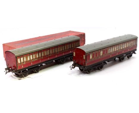 Hornby 1935-41 LMS No. 2 Passenger coach 1st/3rd (G-BP) with a 1935-41 LMS No. 2 Passenger coach Brake/3rd - roof repainted (