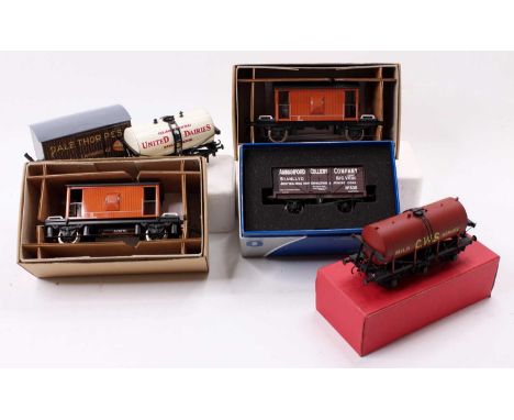 Six ‘modern’ 0 gauge wagons: two Bassett-Lowke 20 ton brake vans, LNER with working red light (NM-BNM); Dapol ‘Ammanford Coll