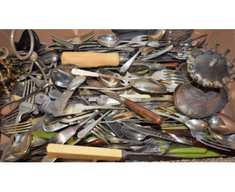Silver and Silver Plate - an Edwardian silver pronged fork, mother of pearl handle, Birmingham 1905; others, teaspoons, etc; 