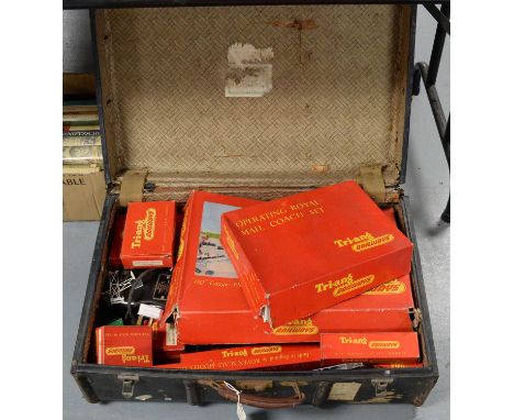 A Tri-Ang Railways Electric Goods Train set, in box; together with other Tri-Ang Railways models and accessories, most boxed,