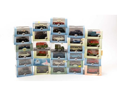 Oxford diecast model vehicles, mostly classic cars; a Ringtons van; a bus; and other items, all 1:43 scale, all boxed. (30)