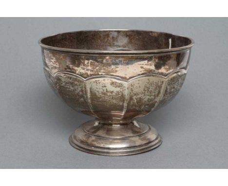 A SILVER ROSE BOWL, maker J B Chatterley &amp; Sons, Birmingham 1938, of circular form on a spreading foot, the lobed lower s