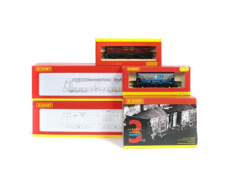 2 Hornby Railways locomotives plus freight wagons. A First Great Western Class 47 Co-Co diesel locomotive, Bristol Bath Road 