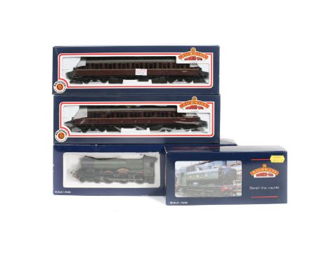 Bachmann Branch-Line Model Railway. 2 locomotives - GWR Hall Class 4-6-0 Soughton Hall RN6962 (31-777) in lined Brunswick gre