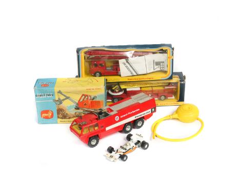 6 Corgi Toys. A Priestman Luffing Shovel (1128). An American LaFrance Aerial Rescue Truck (1143). A Simon Snorkel Fire Engine