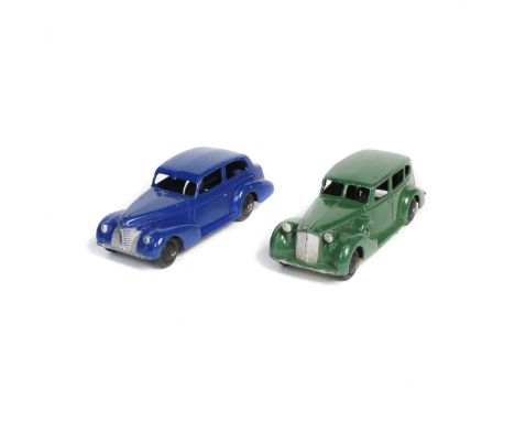  2 Dinky Toys 39 Series American Cars. Packard Super 8 Tourer (39a). In dark green, with gold lacquered base plate, smooth bl