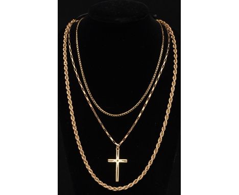 Gold items, including an Italian rope chain necklace, 61cm long with spring clip clasp, a flat curb link chain 50cm long with