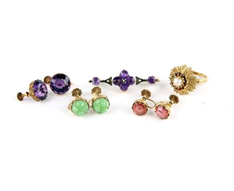 Three pairs of gold earrings a brooch and a ring all 9 ct, including a pair of carved jade earrings 10mm diameter, a pair of 