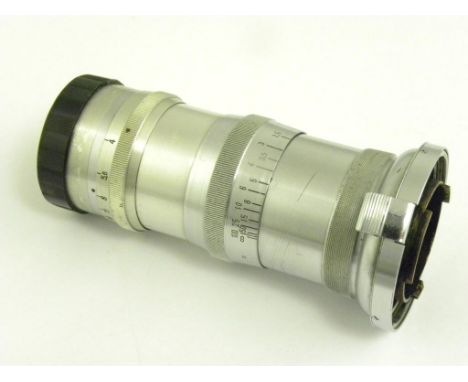 A CARL ZEISS SONNAR F4 135MM CAMERA LENS, SERIAL NO 2681388