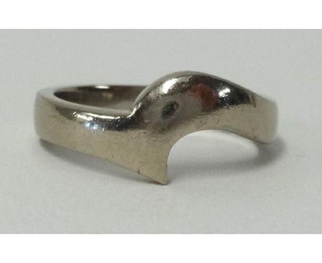 A white gold wedding band (to match lot 103), finger size K, approx 5.90gms.