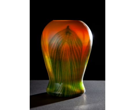 LOUIS COMFORT TIFFANY (United States, 1848 - 1933).Art Nouveau vase "Lilies", ca. 1910.Signed "L.C.T. 889A" on the base.Anoth