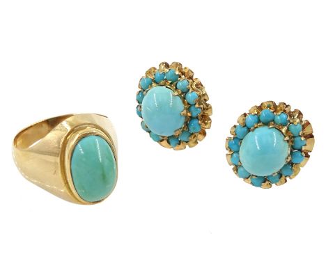 15ct gold single stone turquoise ring and a pair of gold turquoise cluster stud earringsCondition Report:Ring approx 5.8gm, t