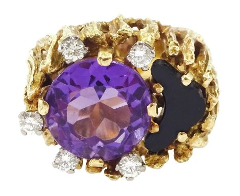 18ct gold amethyst, round brilliant cut diamond and onyx ring, with openwork bark effect surround, stamped 18ctCondition Repo