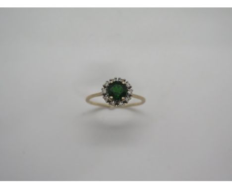 A 9ct chrome diopside set ring, approx 1.9 grams, size Q, in good condition 