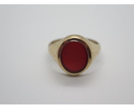 A hallmarked 9ct gold ring, size N, approx 3.6 grams, generally good, old resizing mark, some usage marks 