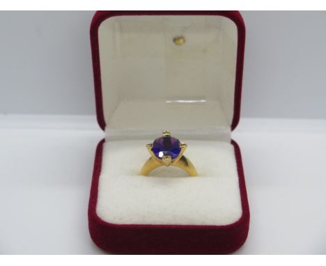 A 19ct yellow gold amethyst and diamond ring, amethyst approx 13x10mm - size L.M approx 8 grams, in good condition with 800 P