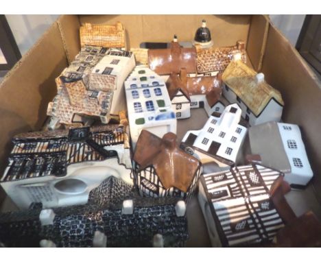 Sixteen ceramic model buildings including Big Ben, John Knox's House, Moot Hall, The Old Blacksmith's etc 
