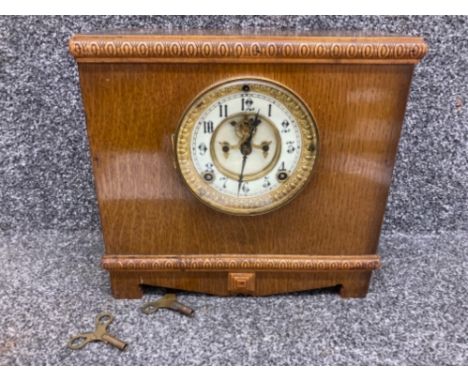 Ansonia clock company oak cased mantle clock with two keys