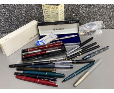 1029: Parker The Calligraphy Set Fountain Pen with nibs