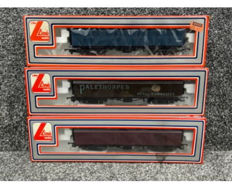 Lima models 00gauge carriages in original boxes x3