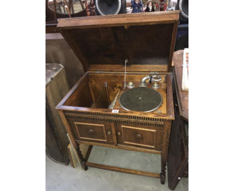 Oak cabinet gramaphone record player