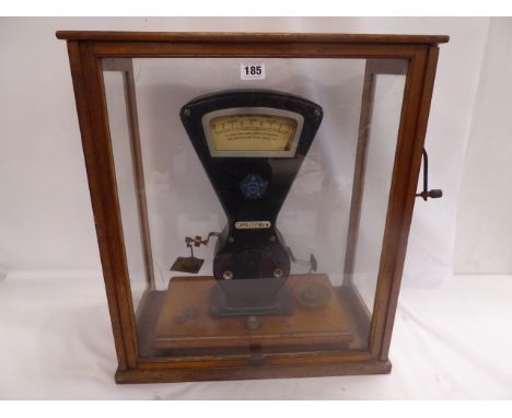 Tobacconist's scales in glass case - Midland Scale Co. Birmingham