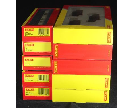 Hornby Railroad '00' gauge: Five mint and boxed R6367 Coal Wagon sets (3x EWS coal wagons in each box), together with two R68