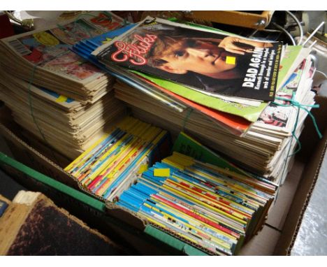 A large collection of vintage Dandy & Beano comics from the 1980s, Dandy magazines