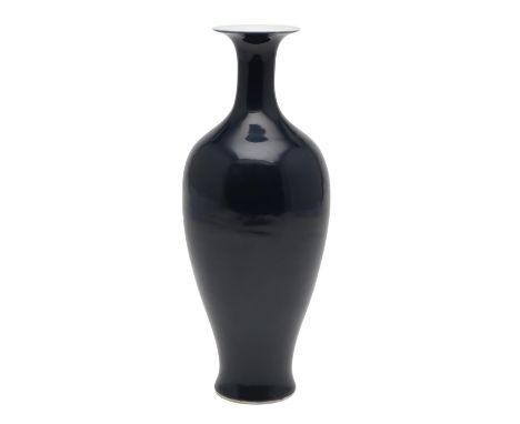 Guangxu&nbsp;mark (1875-1908) and probably period, with a flared rim, narrow neck and covered in a dark blue glaze. Guangxi c
