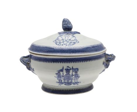 A large late 18thc blue and white oval shaped lidded tureen in the Fitzhugh pattern, with a pineapple shaped finial and monog