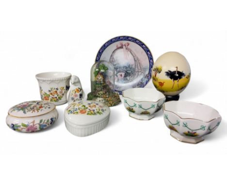 An Aynsley Cottage Garden heart shaped trinket box and cover;&nbsp; a similar vase; a Cottage Garden penguin;&nbsp; &nbsp;a p