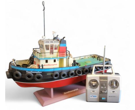 Hobby Engine - a radio controlled Southampton tug, 19cm high, &nbsp;56cm long, 42cm wide (radio controller, batteries and oth