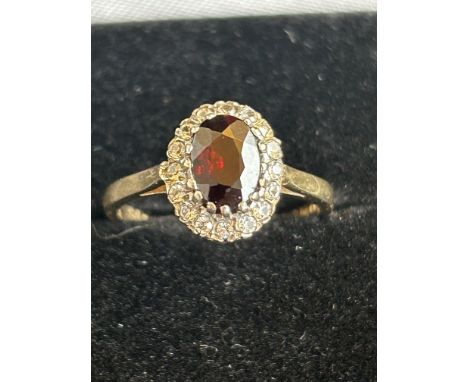 9CT gold ring set with garnets &amp; CZ Size K