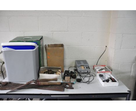 A COLLECTION OF TOOLS including a Vintage Trickle print (untested) a Weller Universal Soldering gun (untested due to broken p