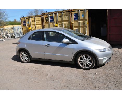 A 2011 HONDA CIVIC ES I-VTEC FIVE DOOR HATCHBACK CAR in Silver, First Registered 13/07/2011 under number DS11 UZK 1799cc petr