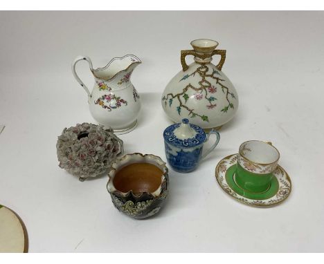 Group of English ceramics, including a Royal Worcester Aesthetic style blush ivory, pearlware custard cup and cover, Doulton,