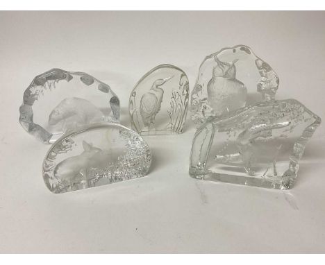 Four signed clear glass animal paperweights, including Mats Jonasson and Kosta, and one other unsigned (5)