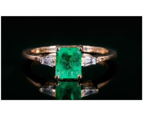 Ladies 14ct Gold Set Emerald & Diamond Ring The Natural Emerald Of Good Colour, Est Weight 1.02cts.. Fully Hallmarked.