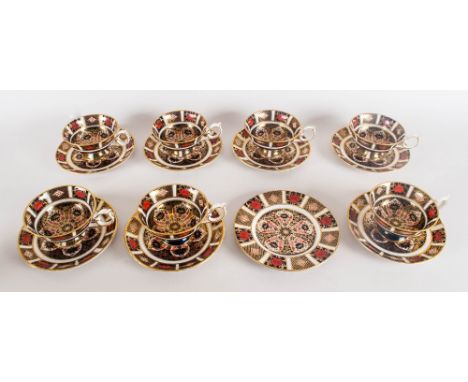 Royal Crown Derby Imari Pattern Set Of 7 Cups & Saucers, plus one extra saucer (15) Number 1128. 