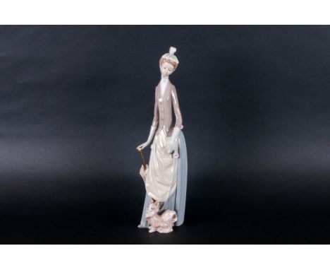 Lladro Figure ' Woman ' Model Num.4761. Issued 1971. Height 13.75 Inches. Mint Condition. 