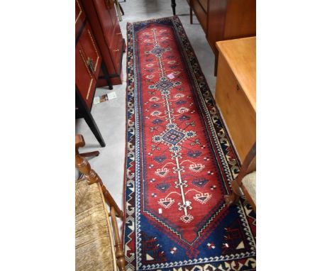 A traditional carpet runner, approx 310 x 74cm
Generally good with bright coloured, ends frayed, no holes
&nbsp;