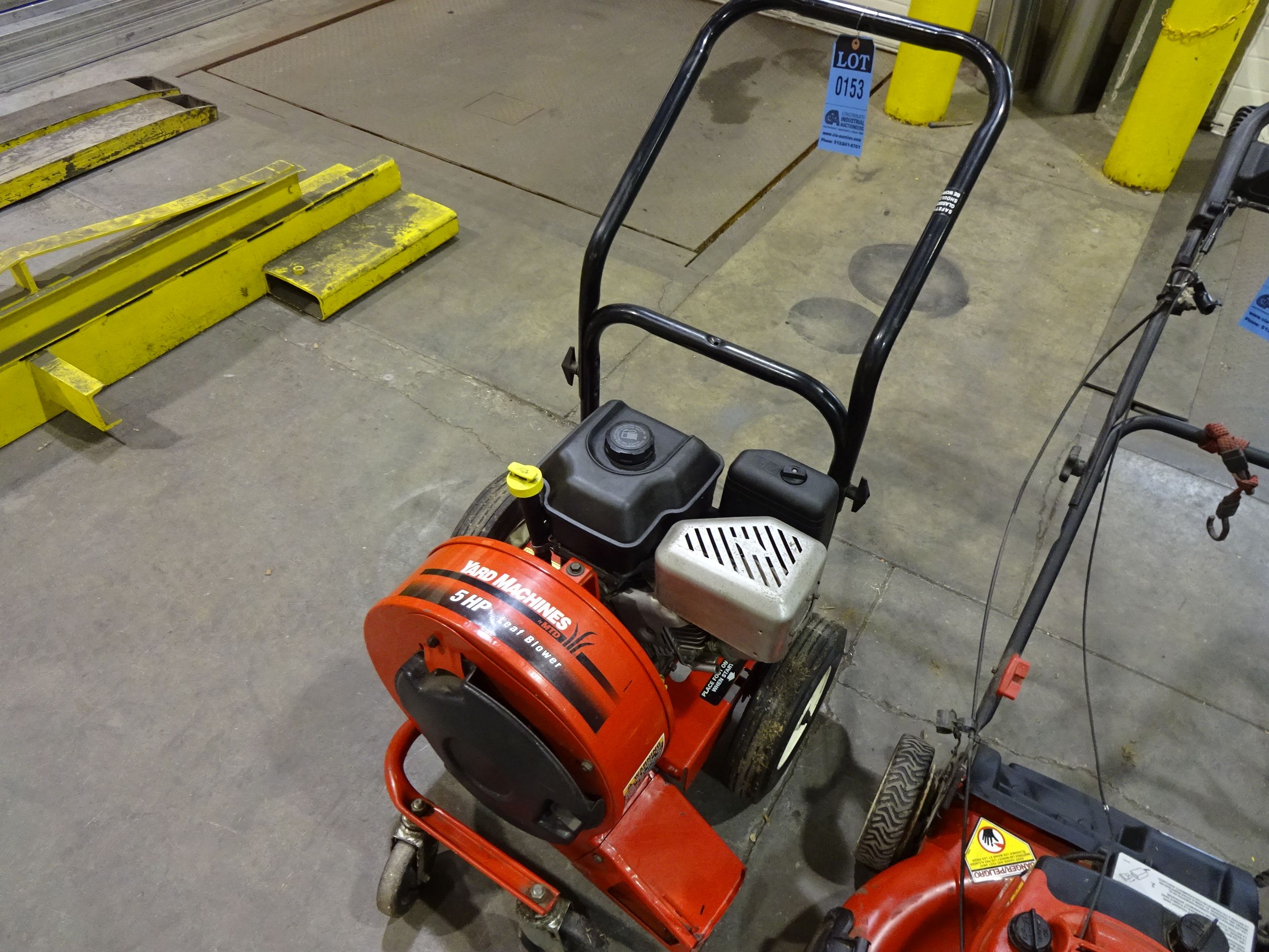 5 HP YARD MACHINES GASOLINE POWERED WALK BEHIND LEAF BLOWER