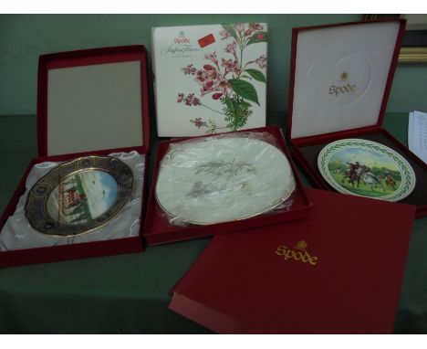 4 boxed commemorative plates by Spode 