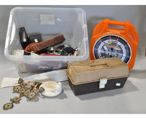 A snow chain, a toolbox, a collection of toy and model cars and other items (1 box)